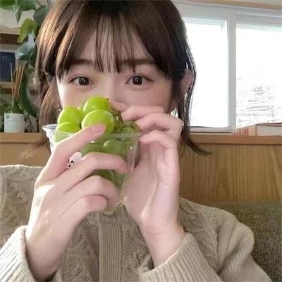 进京寻亲，被哥哥死对头宠翻天